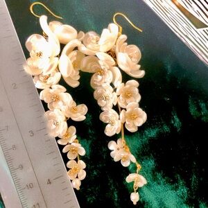 Floral Pearl Drop Cascading Flowers Earrings New 925 SS